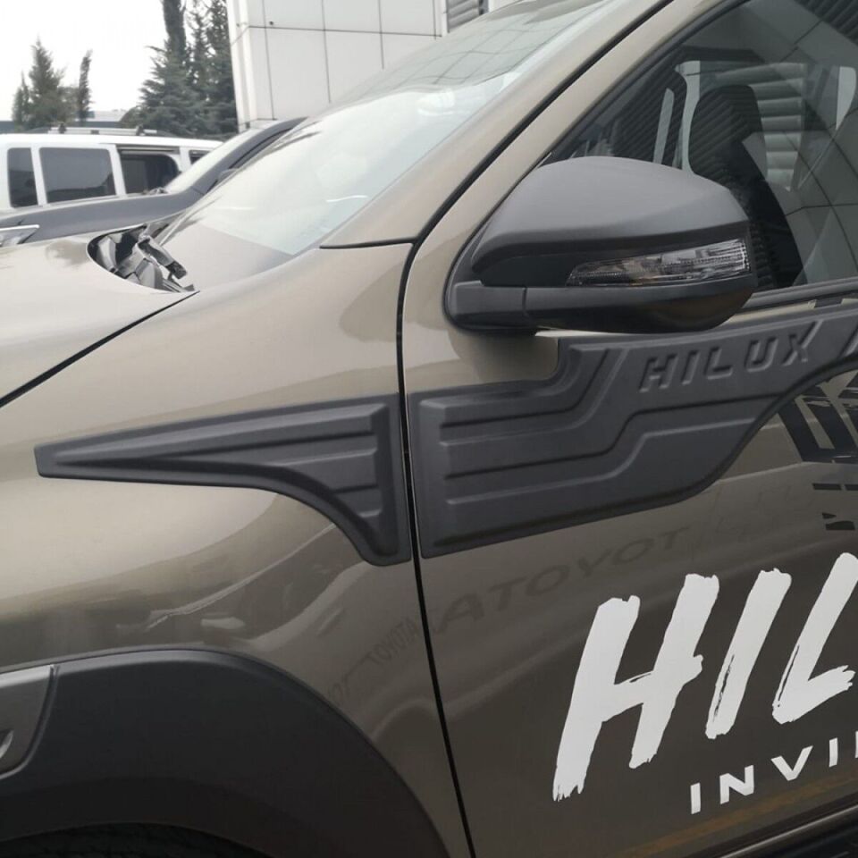 Cappafe Toyota Hilux Uyumlu 2021- Yarasa Kapı Kaplama 4 Parça N11.9995