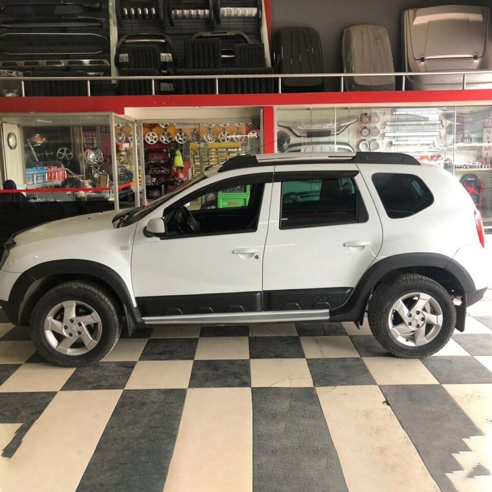 Dacia Duster Dodik Seti 2010-2017 Yılı Arası Komple Set 12 Parça