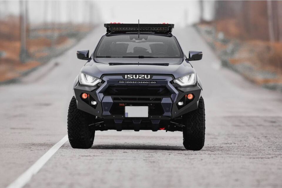 Isuzu D-max 2021+ Ön Tampon T50 Aqm4wd