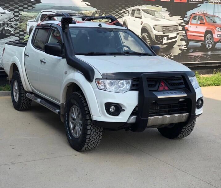 Mercedes X-Class Pasific Siyah Ön Koruma 2017 Aqm Pqt02