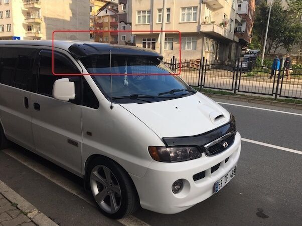 Hyundai Starex Pleksi Ön Cam Güneşlik
