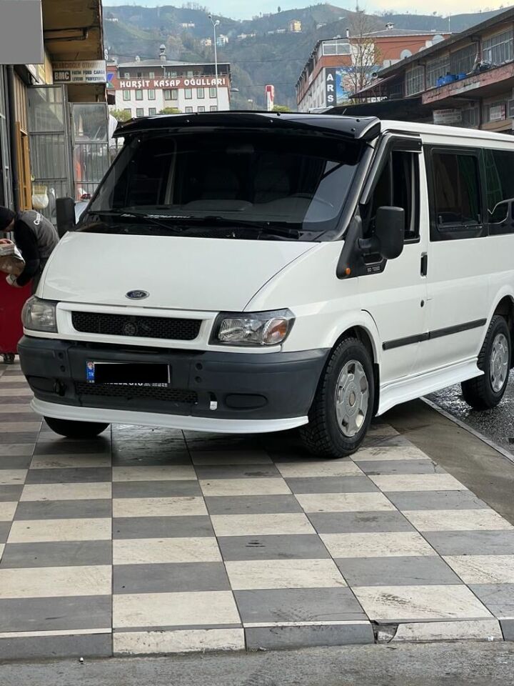 Ford Transit 2000-2006 Plaksi Ön Cam Güneşlik
